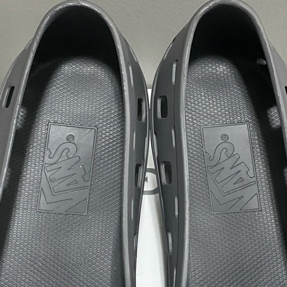 Vans Trek Slip-on Grey Perforated Loafers Water friendly shoes Size 12 - Picture 5 of 8